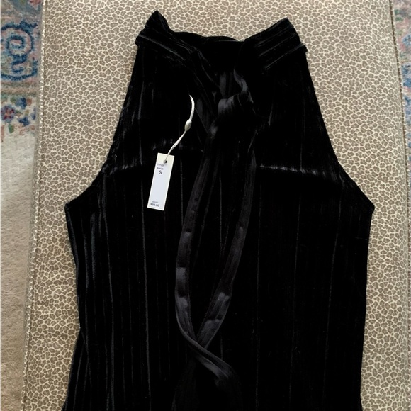 Max Studio Velvet Sleeveless Top Size S - Picture 6 of 7
